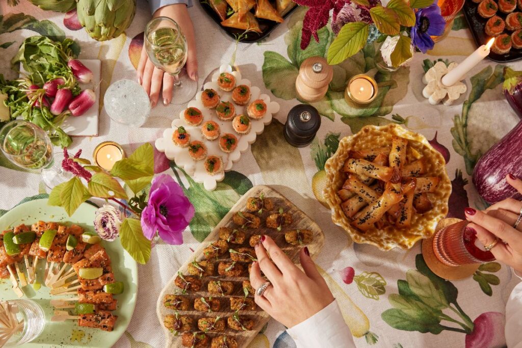 frozen-canapes-table-min