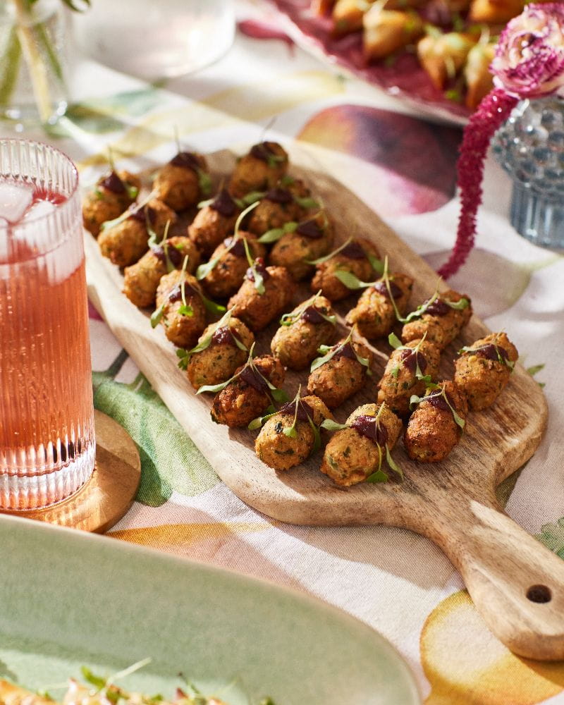 vegan-canapes-herb-falafel