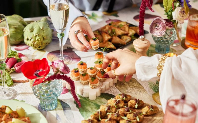 chicken-canapes-at-the-table